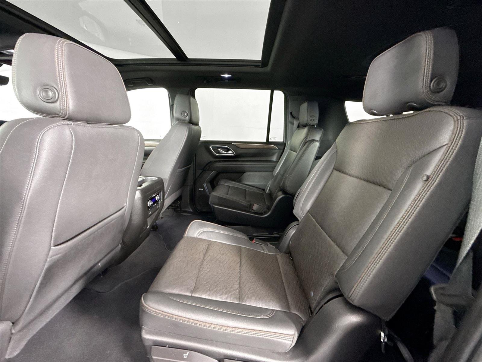Used 2023 Black Chevrolet High Country image 32