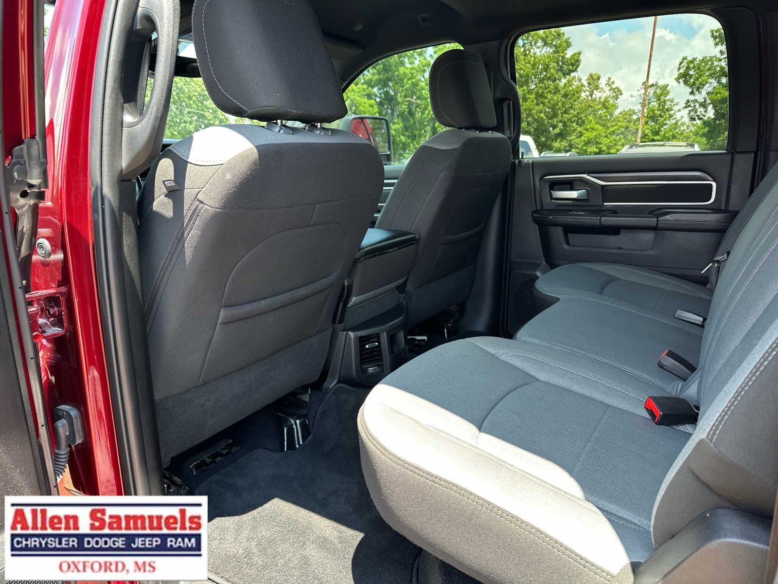 Used 2024 Delmonico Red Pearlcoat Ram Big Horn image 13