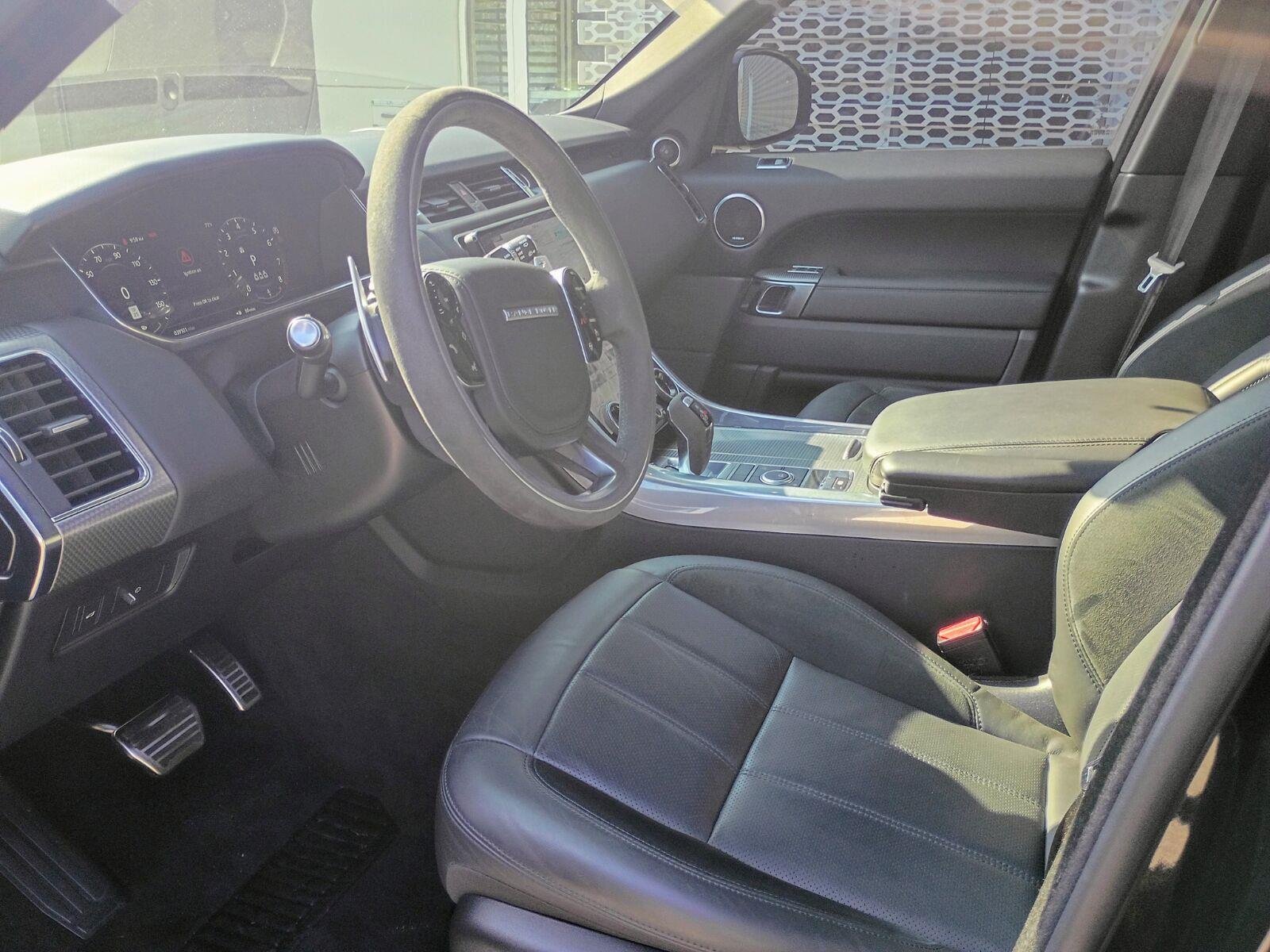 Used 2021 Santorini Black Metallic Land Rover HSE Silver Edition image 10