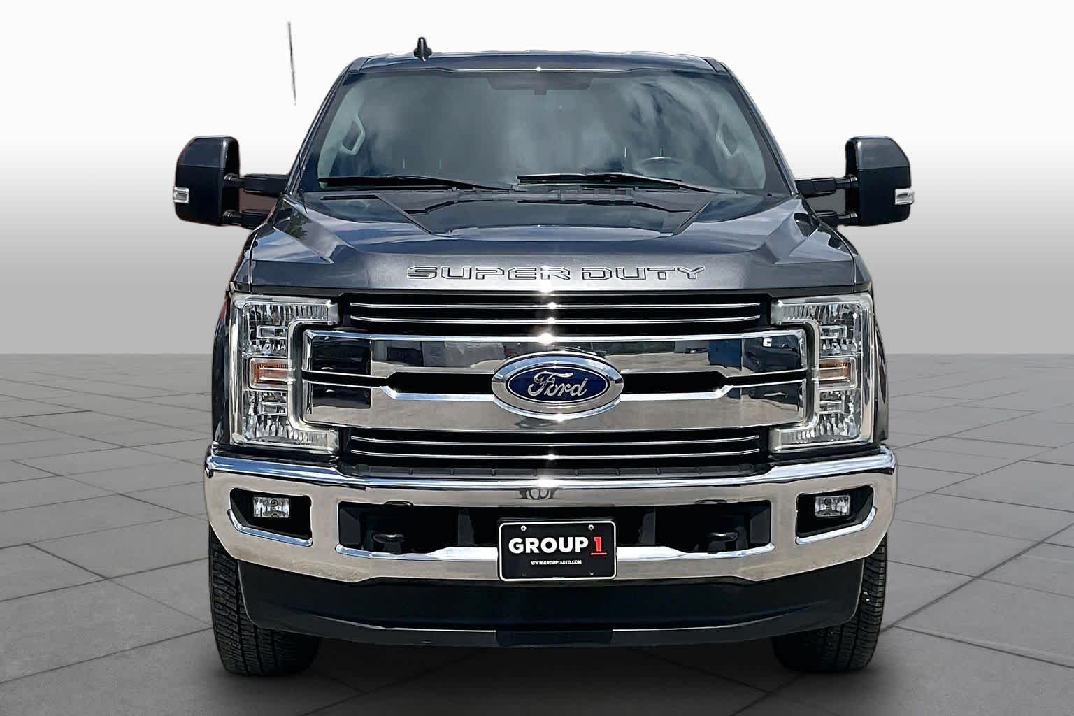 Used 2019 Magnetic Metallic Ford LARIAT image 4