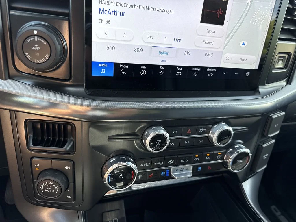 Used 2025 Blue Ford Lariat image 27