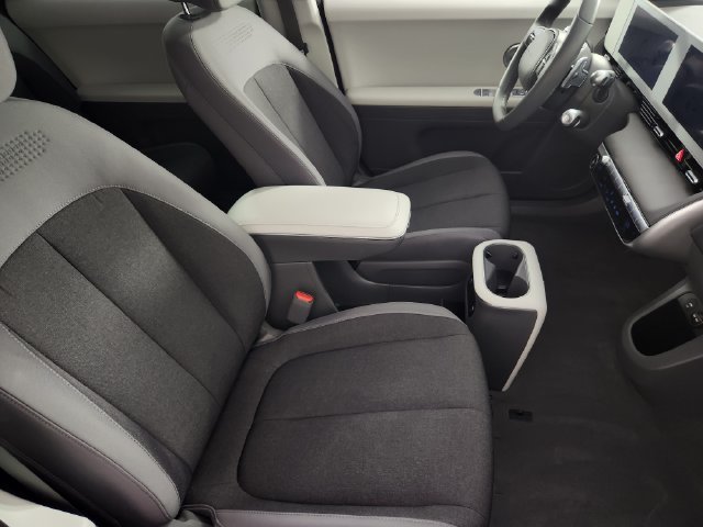 2024 Hyundai IONIQ 5 SE - Photo 14