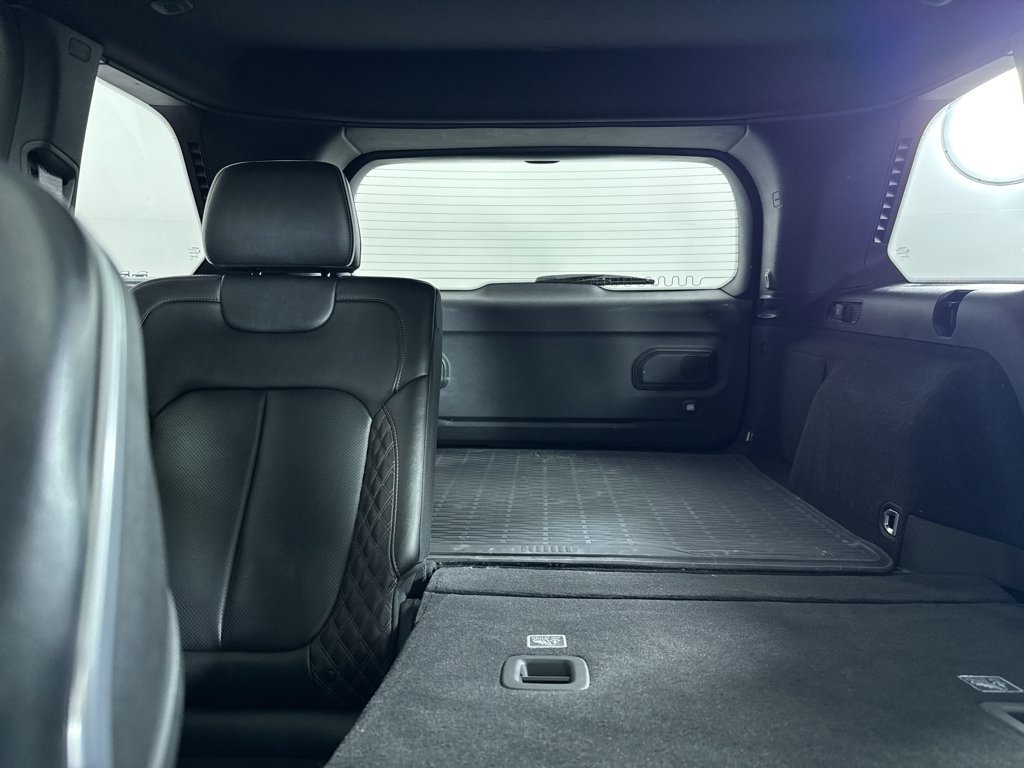 Used 2022 Midnight Blue Jeep Summit image 10