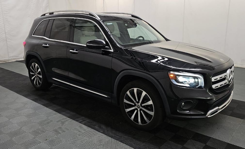 Used 2023 Black Mercedes-Benz GLB 250 image 2
