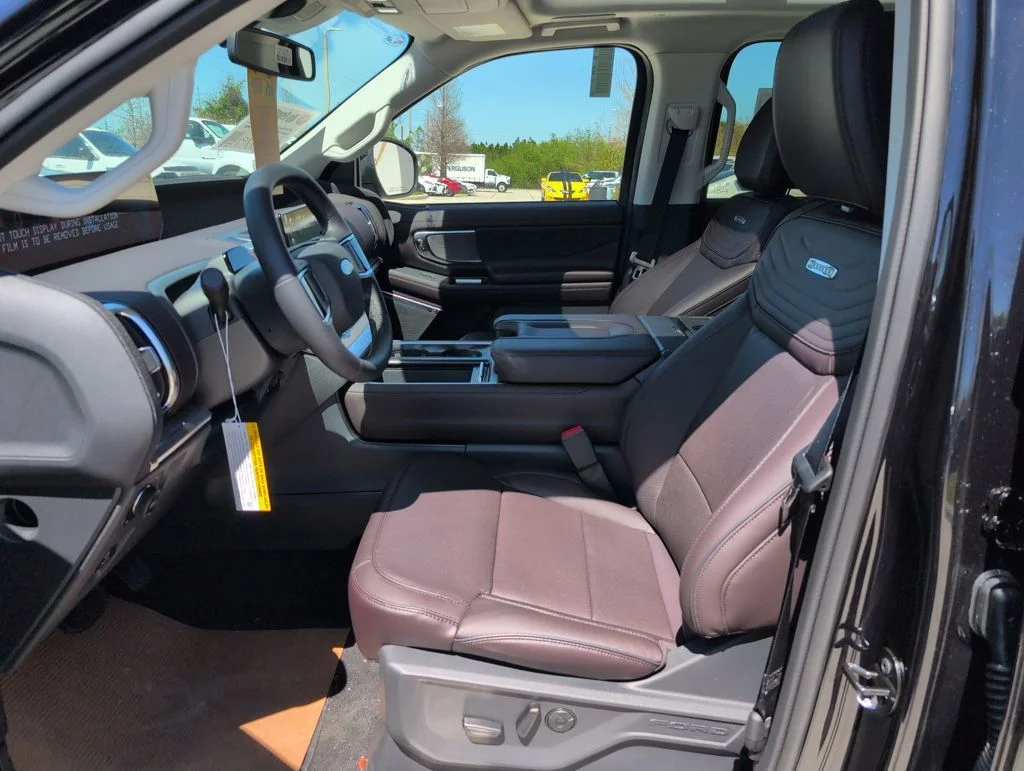 New 2026 Black Ford Platinum image 5