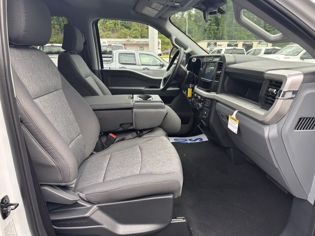 New 2026 Oxford White Ford F-350® XL image 15