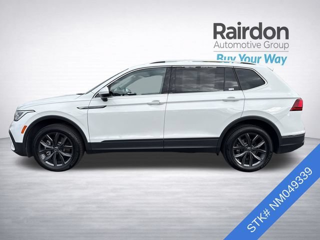 Used 2022 Pure White Volkswagen SE image 4