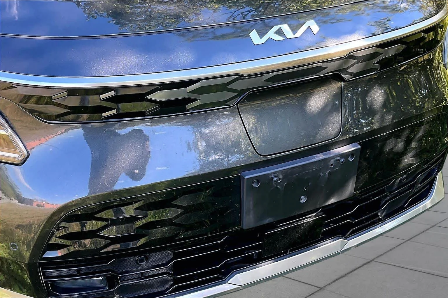 Used 2024 Graphite Gray Kia Wave image 29