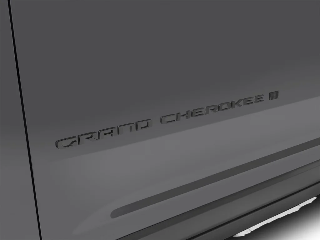Used 2022 Gray Jeep Limited image 43