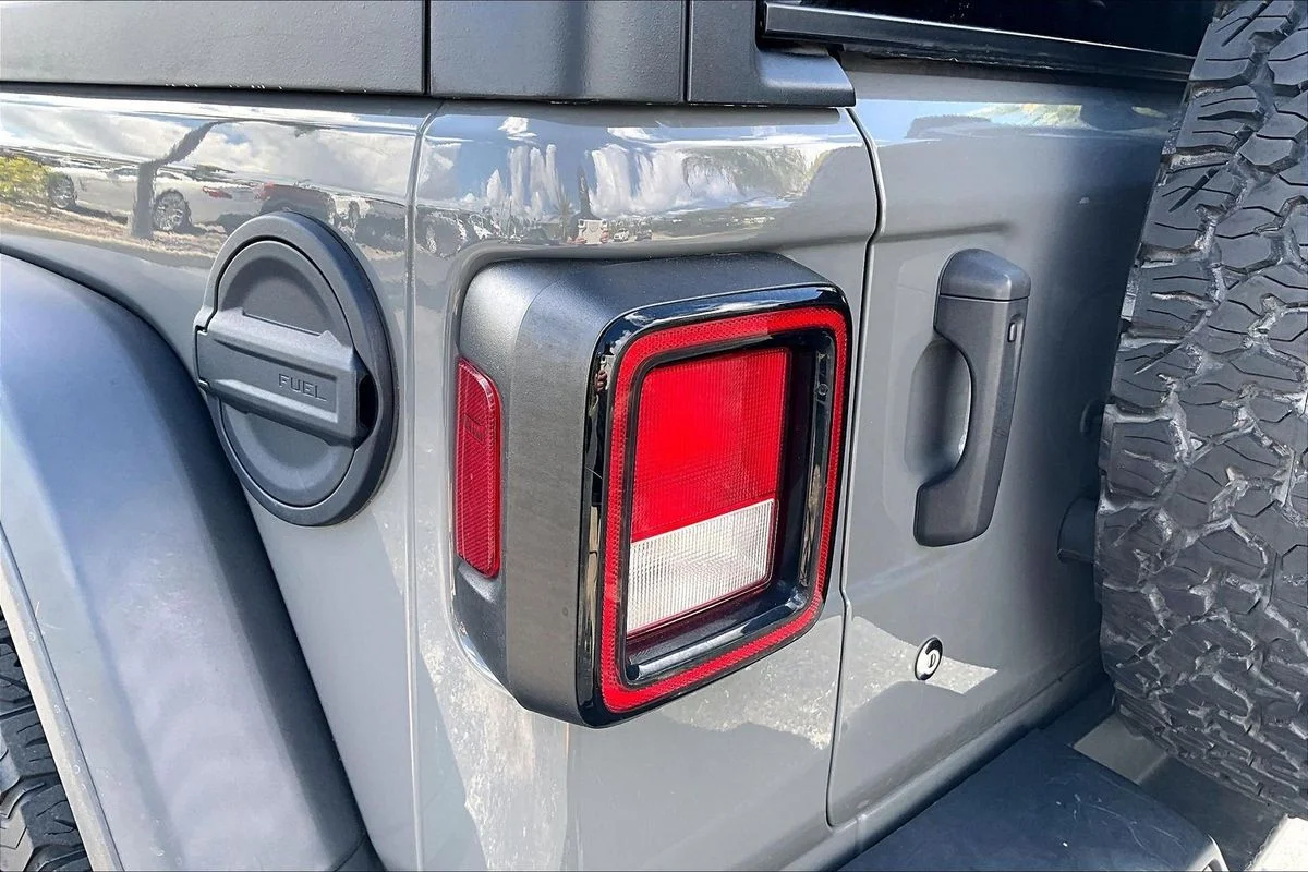 Used 2020  Jeep Rubicon 4x4 image 23