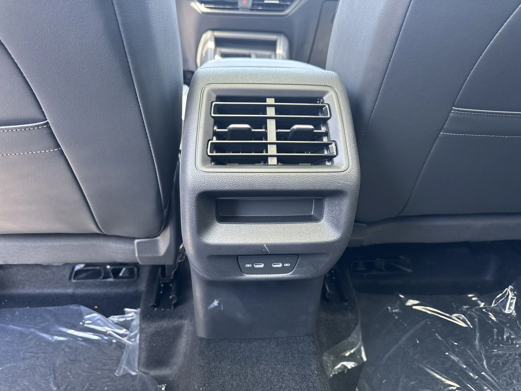 New 2026 Deep Black Pearl Volkswagen SE image 30