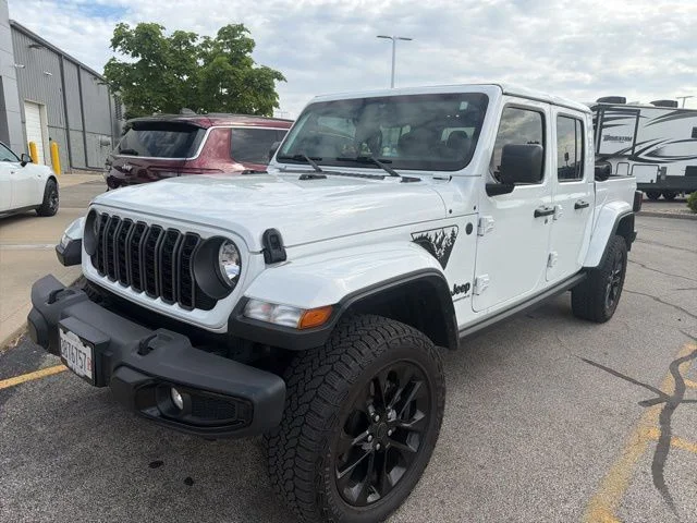 Used 2024 White Jeep Nighthawk image 2