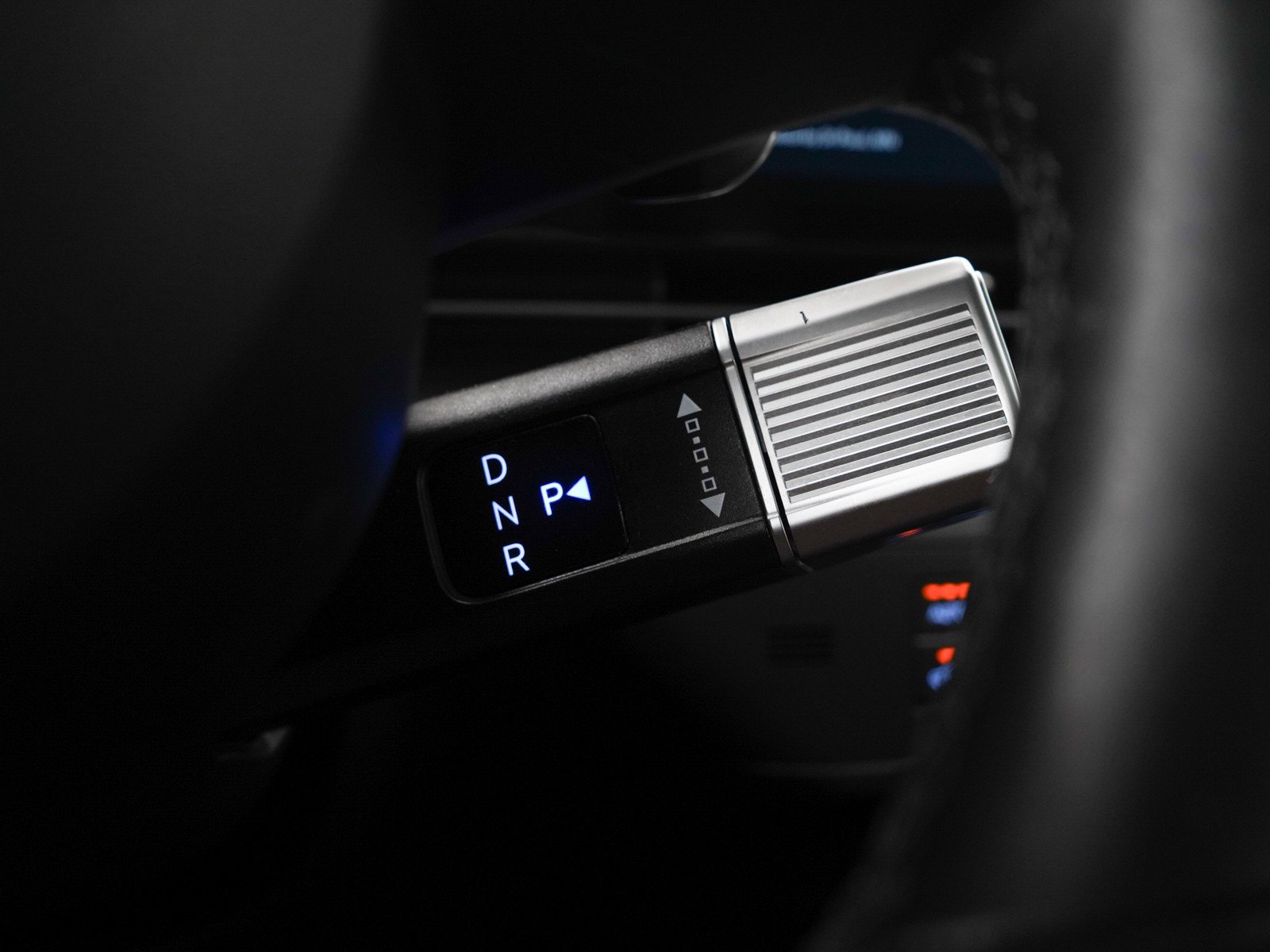 2025 Hyundai Kona Limited - Photo 28