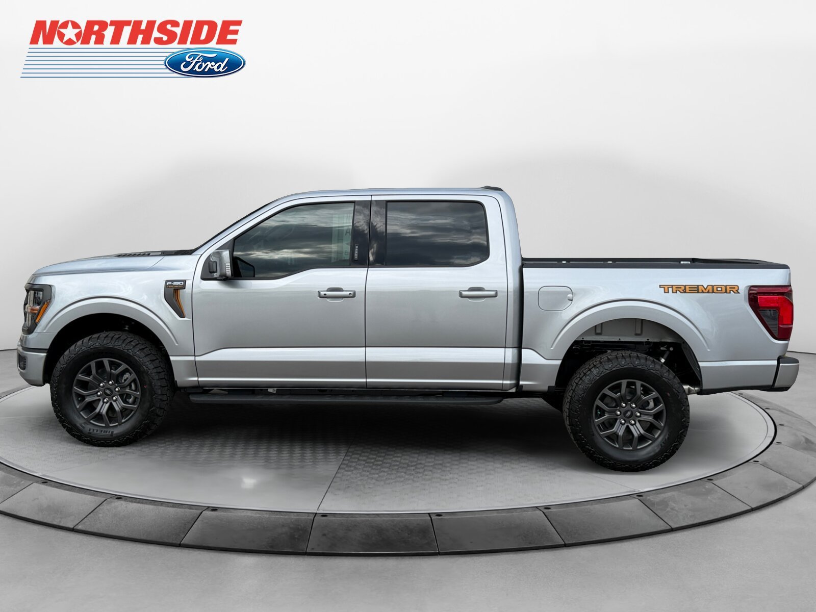 New 2026 Iconic Silver Metallic Ford Tremor image 4
