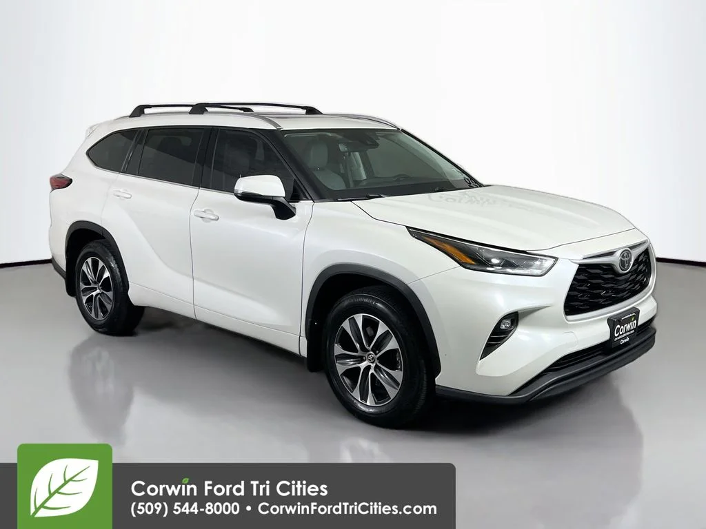 2021 Toyota Highlander XLE 4x4 V6's photo