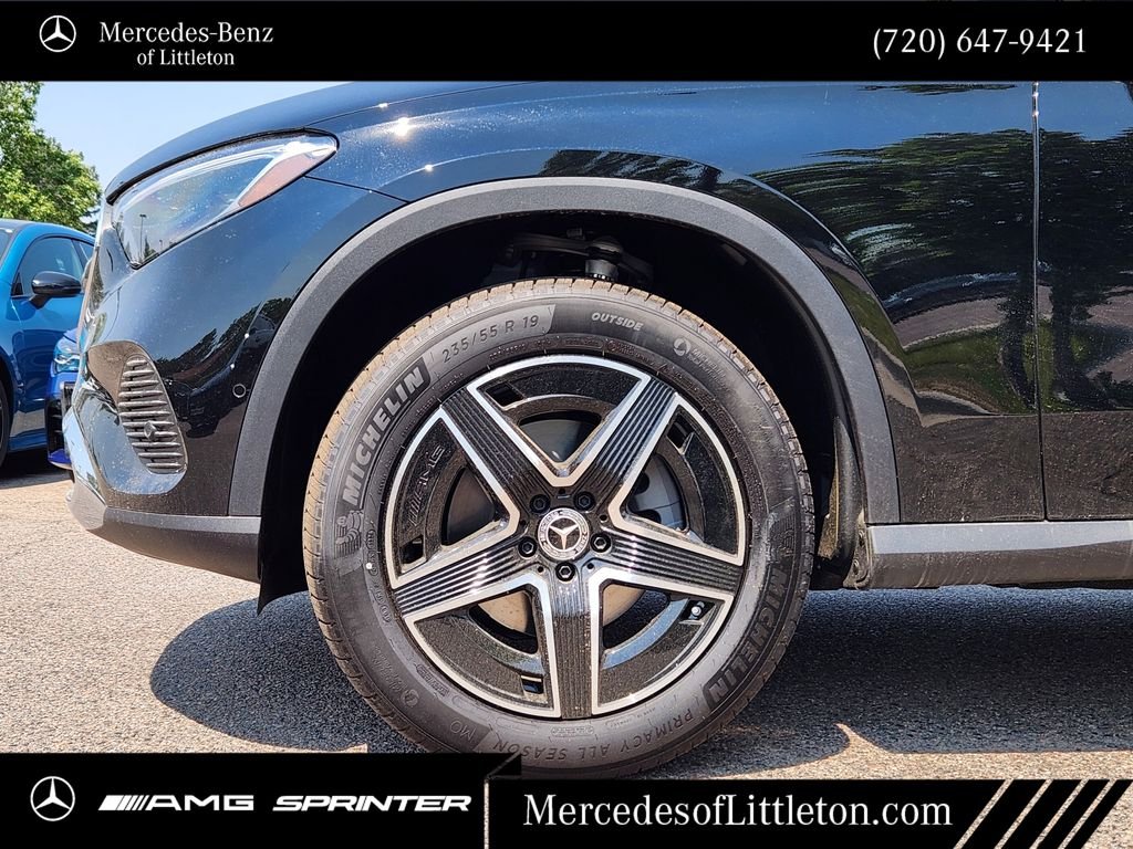 New 2026 Black Mercedes-Benz GLC 300 image 9