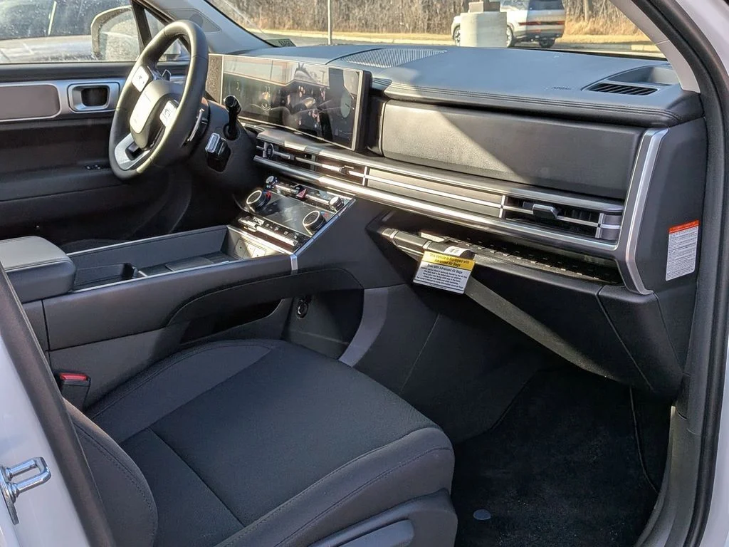 Used 2026 White Hyundai SE image 23