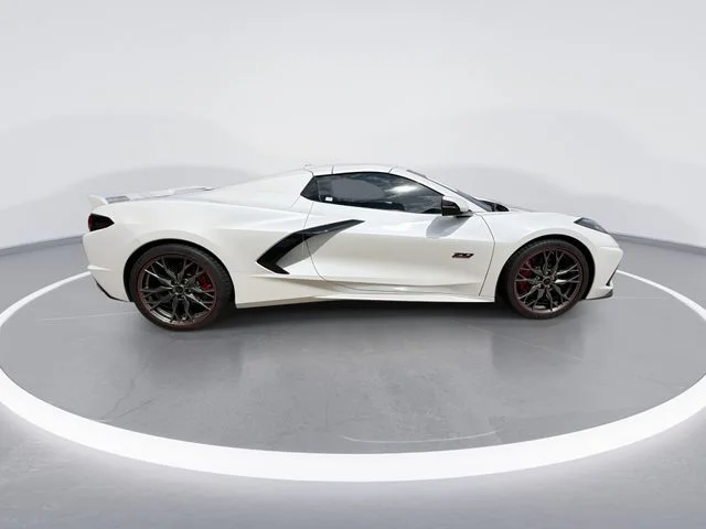 Used 2023 White Chevrolet Stingray image 9