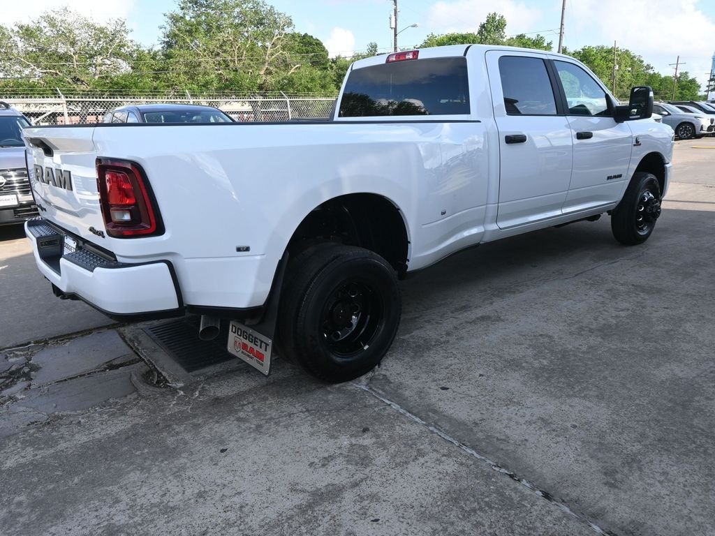 New 2026 Bright White Clear-Coat Exterior Paint RAM Big Horn image 19
