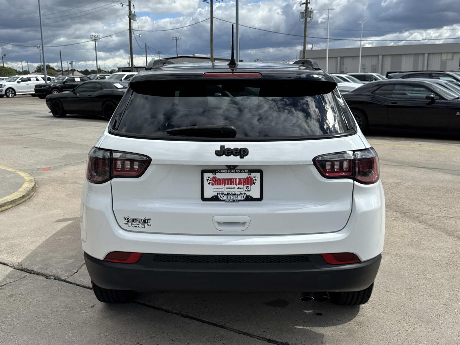 Used 2022 Bright White Clearcoat Jeep Altitude image 6