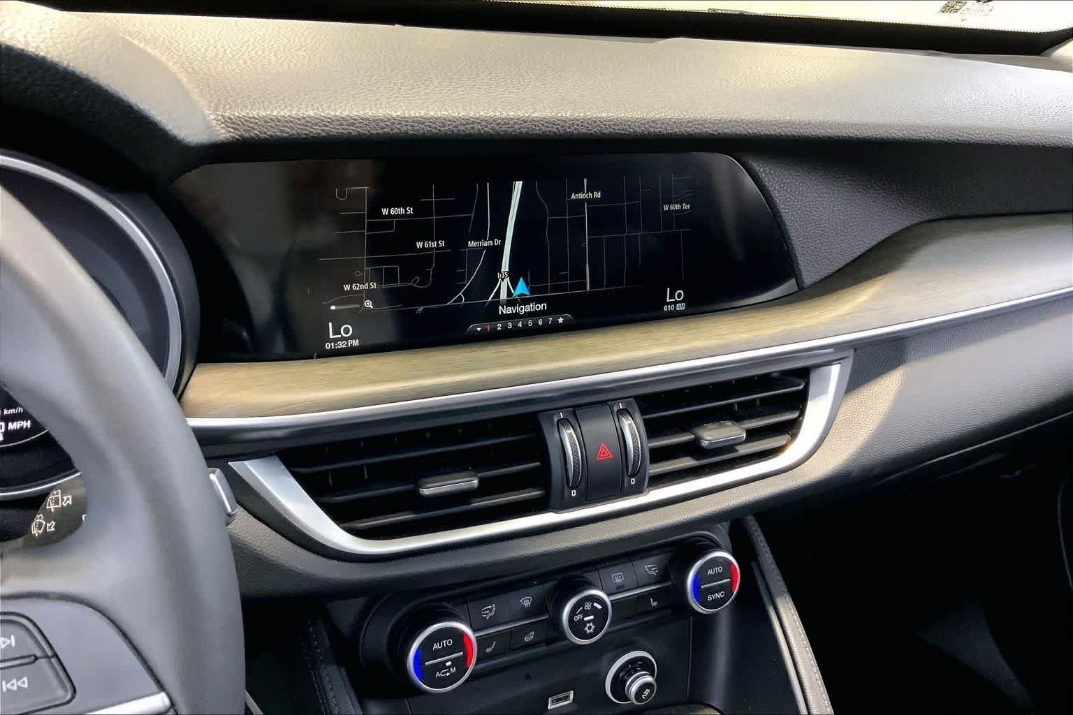 Pre-Owned 2018 Alfa Romeo Stelvio Ti