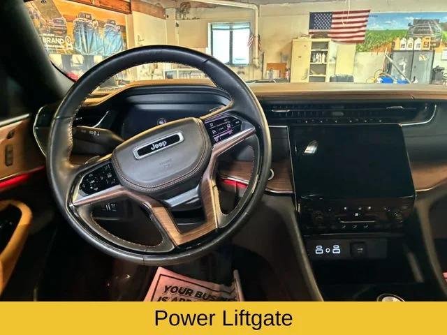 Used 2023 Black Jeep Summit image 17