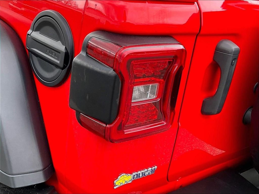 Used 2023 Red Jeep Rubicon image 32