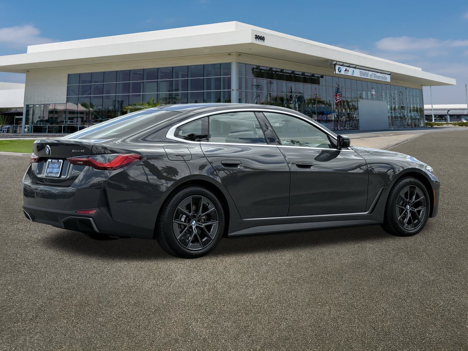 2026 BMW i4 40 - Photo 10