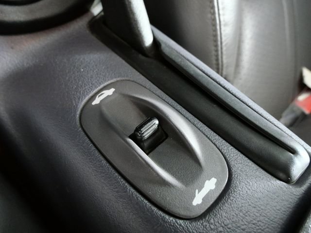 Used 1997  Chrysler JX image 20