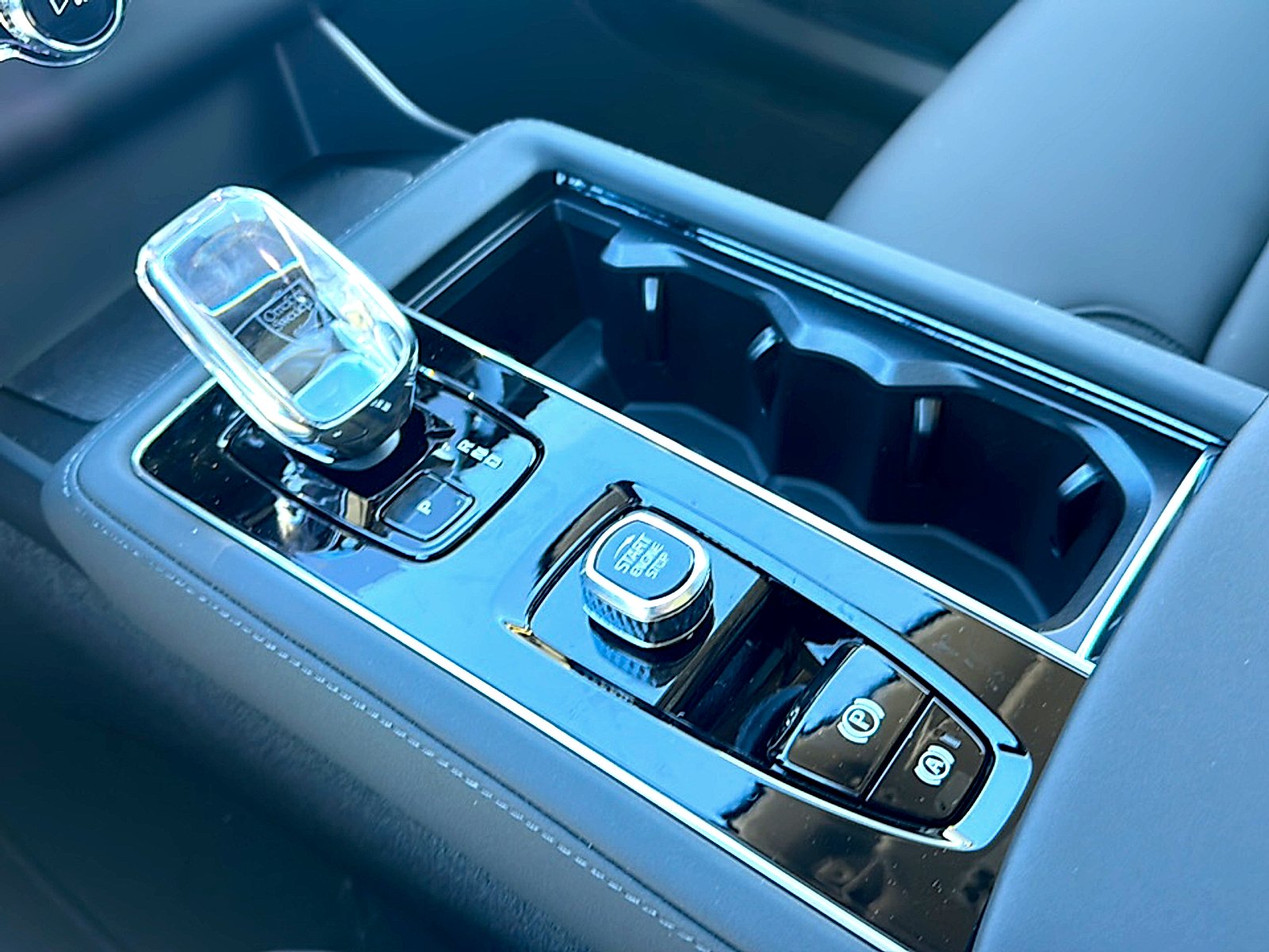 New 2026 Denim Blue Volvo Core image 25
