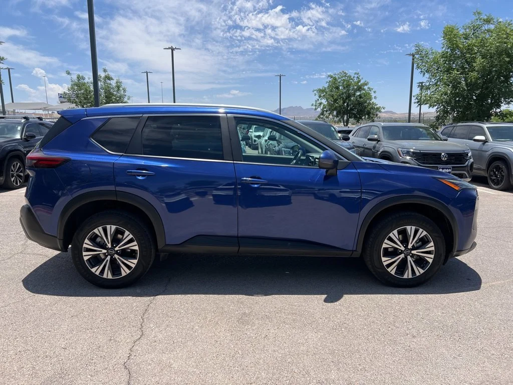 Used 2023 Caspian Blue Metallic Nissan SV image 11