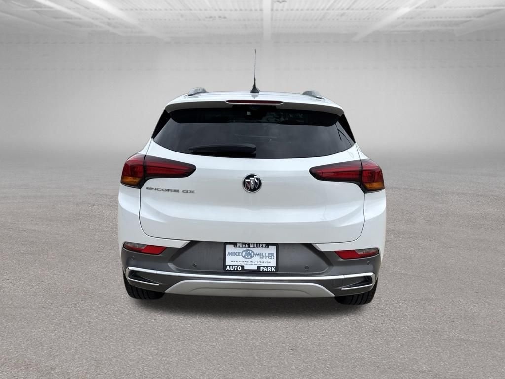 Used 2021 White Frost Buick Essence image 4