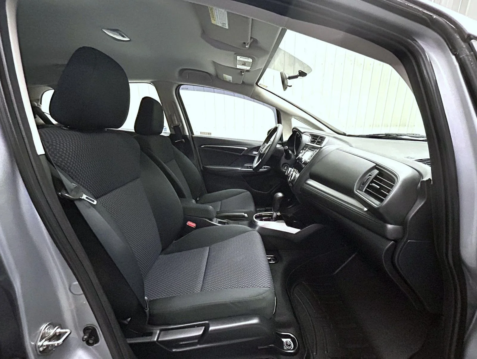 Used 2019 Silver Honda LX image 15