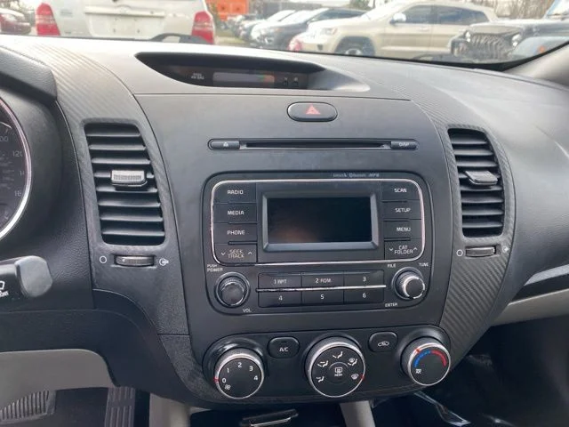 2015 Kia Forte EX - Photo 12