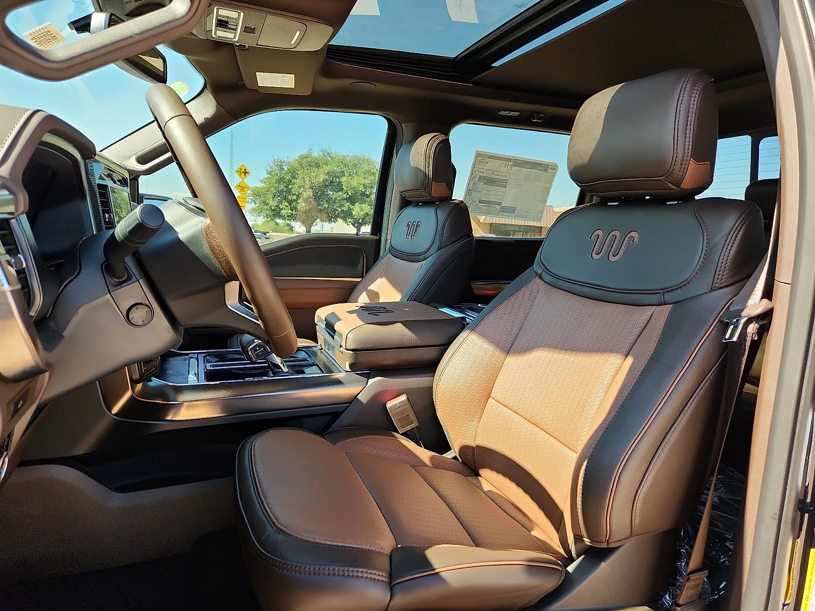 New 2026 Agate Black Metallic Ford King Ranch image 17