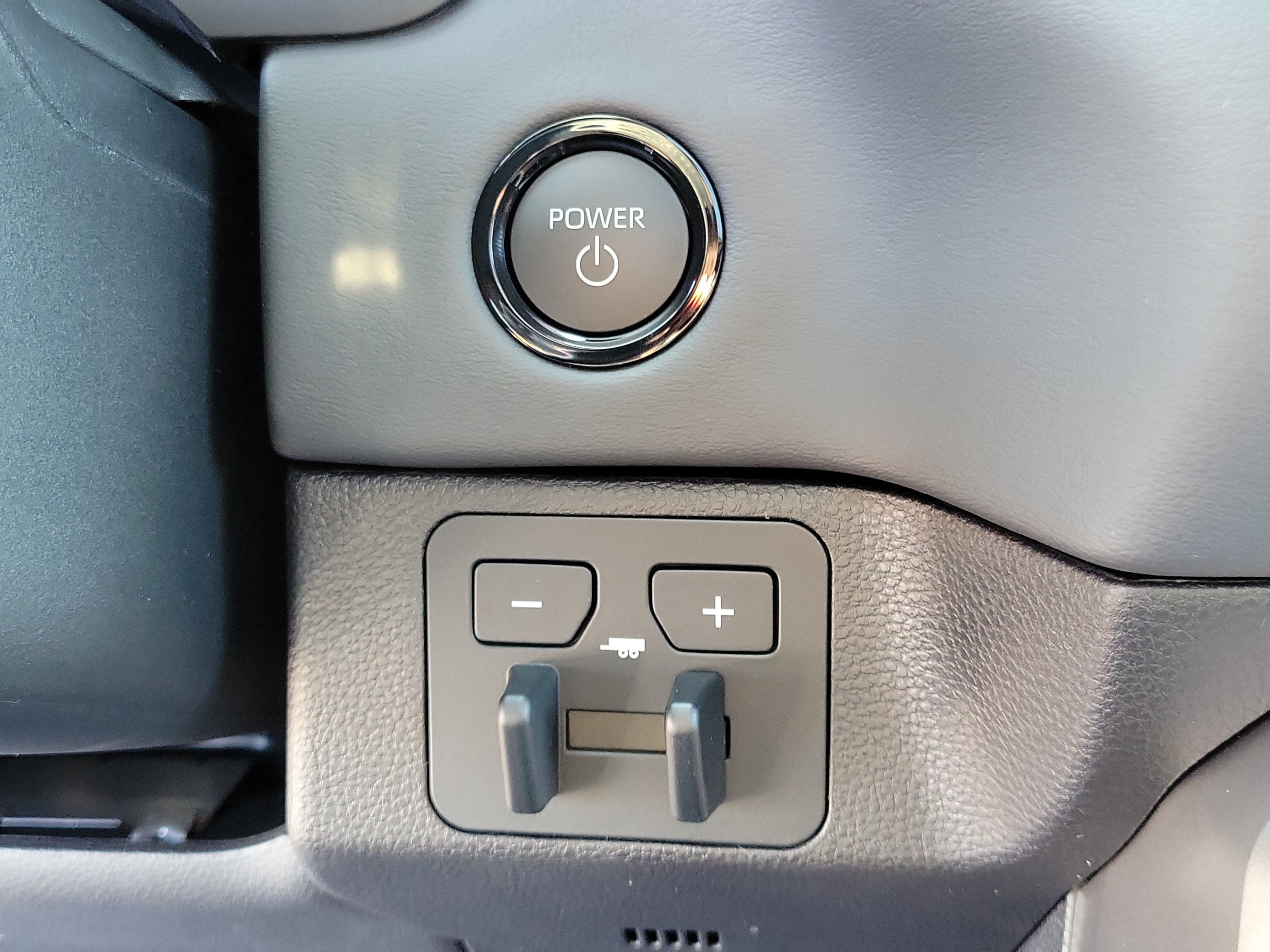New 2026 Wind Chill Pearl <sup>1</sup> Toyota Tundra Platinum image 27