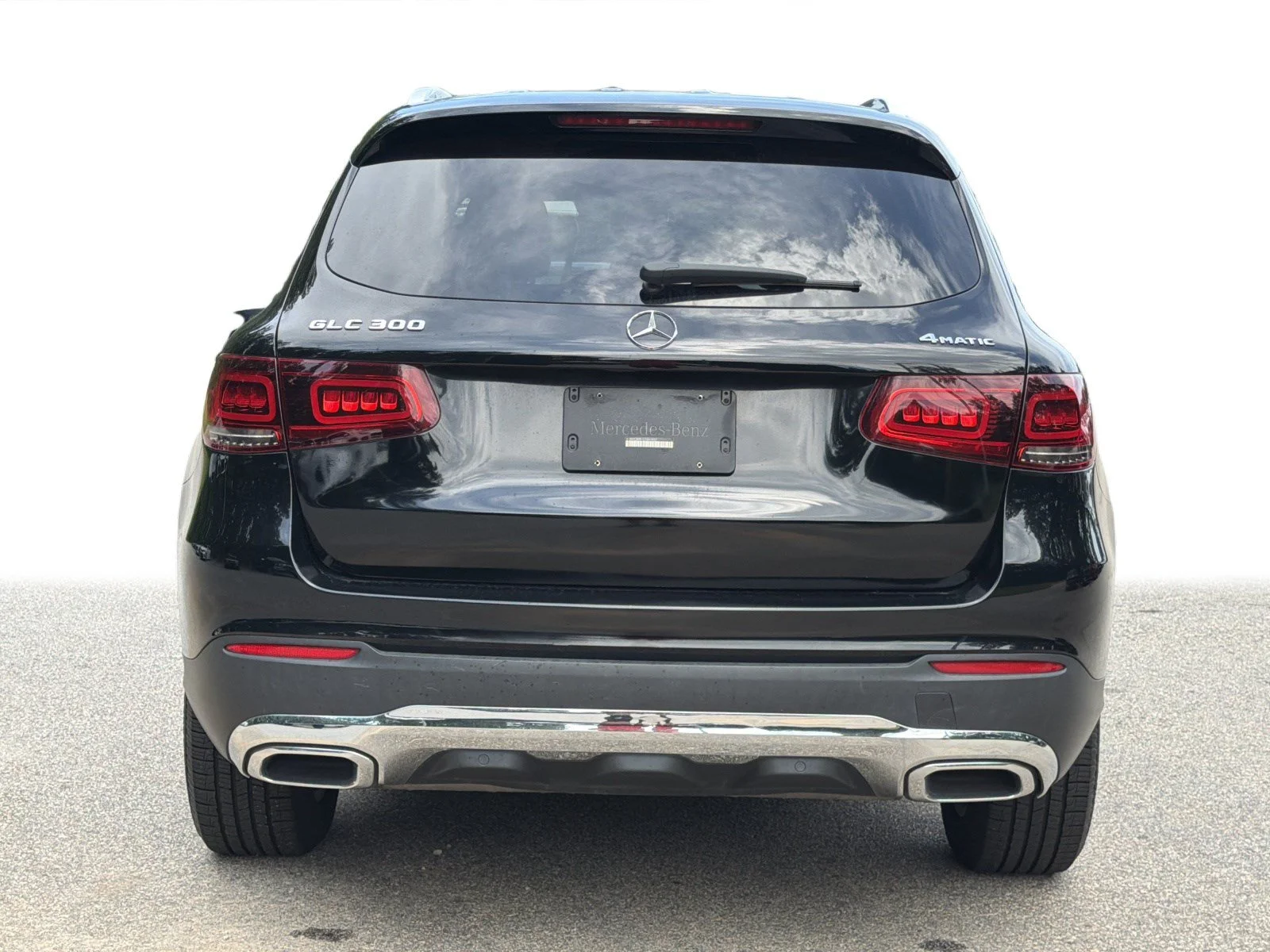 Used 2020 Black Mercedes-Benz GLC 300 image 22