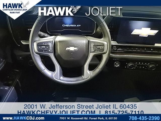 Used 2024 Gray Chevrolet LT image 13