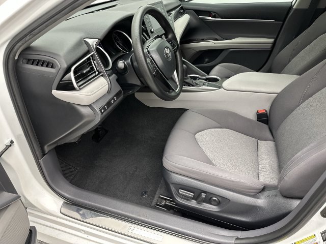 2023 Toyota Camry LE - Photo 11