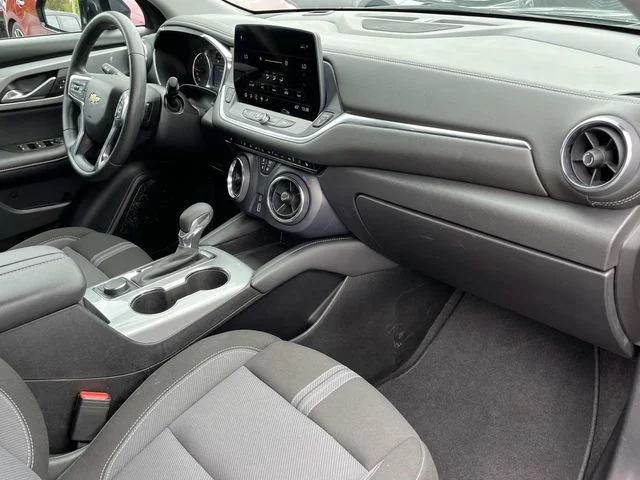 Used 2025 Black Chevrolet LT image 23