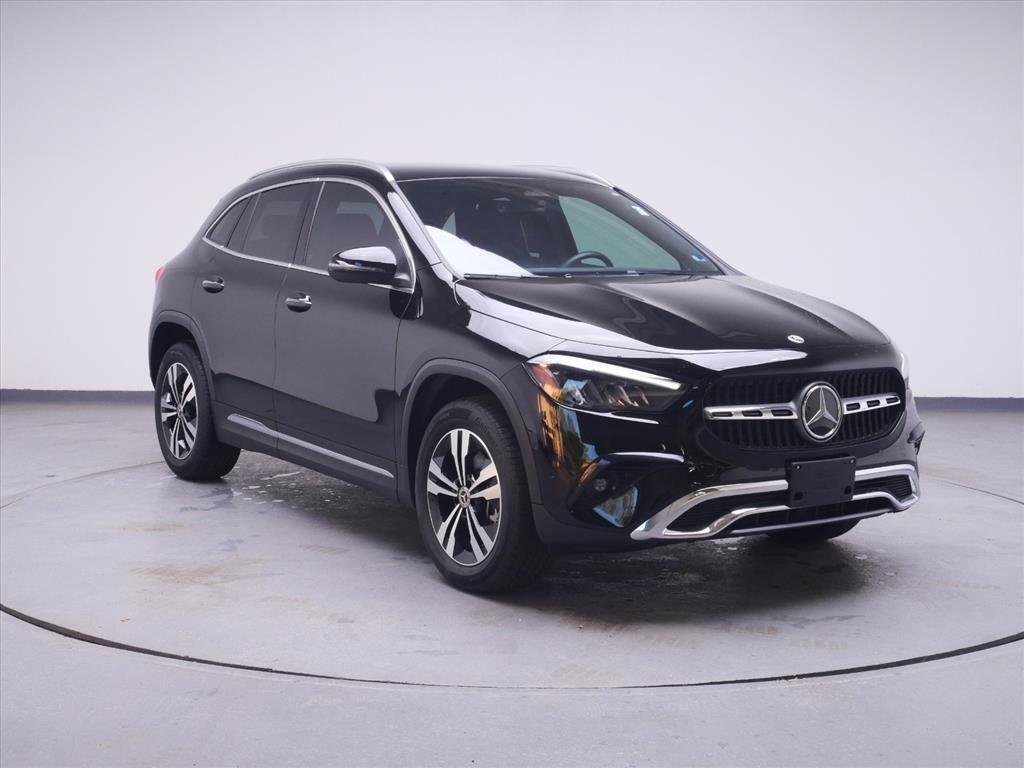 Used 2025 Night Black Mercedes-Benz GLA 250 image 3