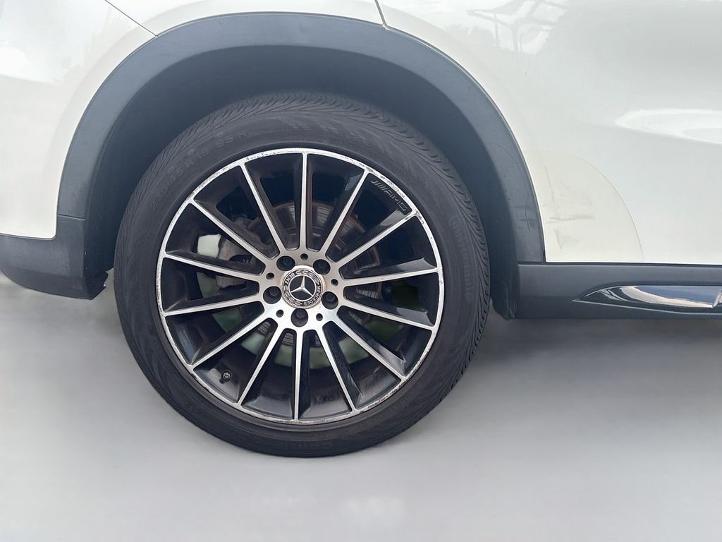 Used 2018  Mercedes-Benz GLA 250 image 14