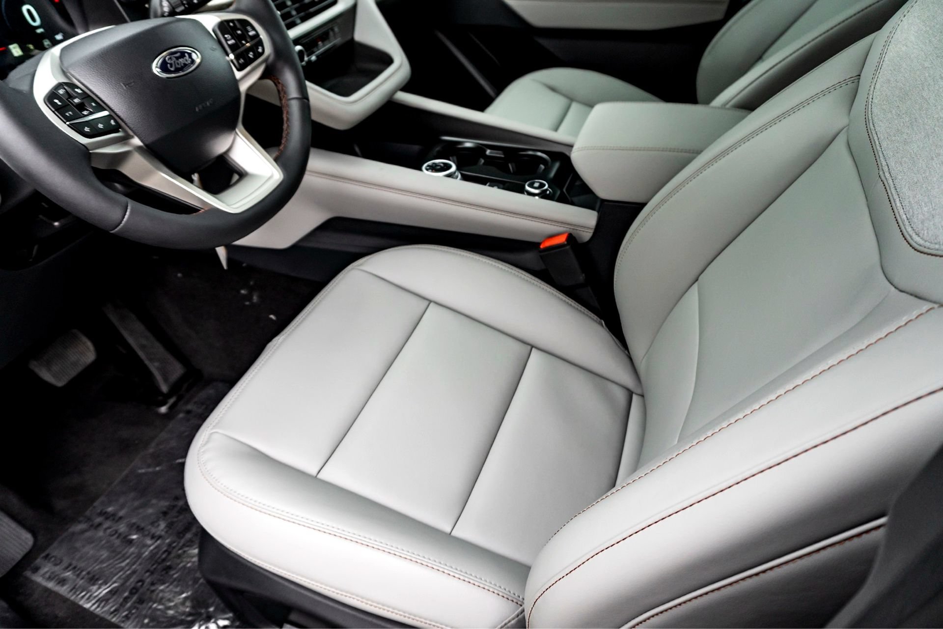 New 2026 Space White Metallic Ford Active image 10
