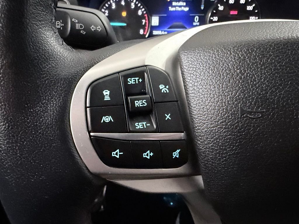 Used 2022 Black Ford Limited image 24