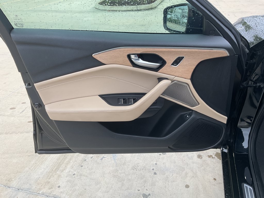 Used 2021 Black Acura Advance image 10