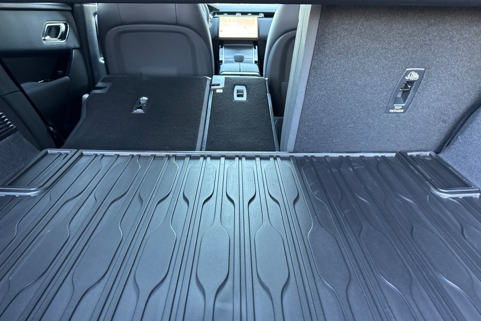 New 2026 Zadar Grey Land Rover S image 16