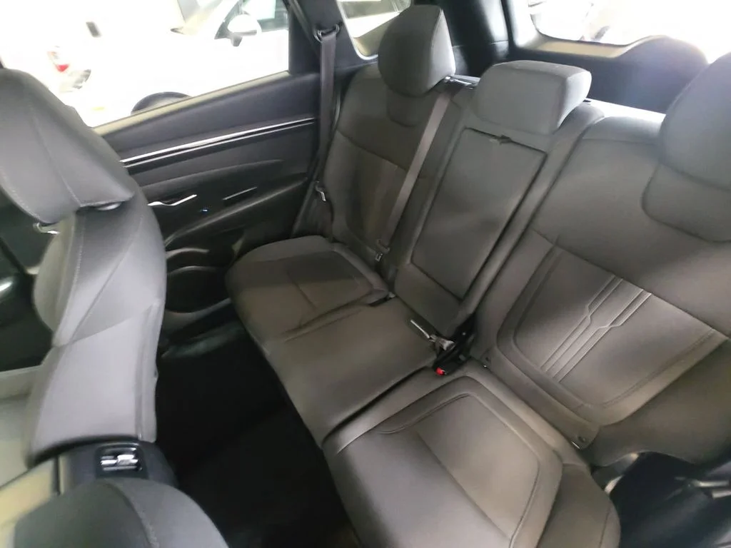 Used 2023 Silver Hyundai SEL image 28