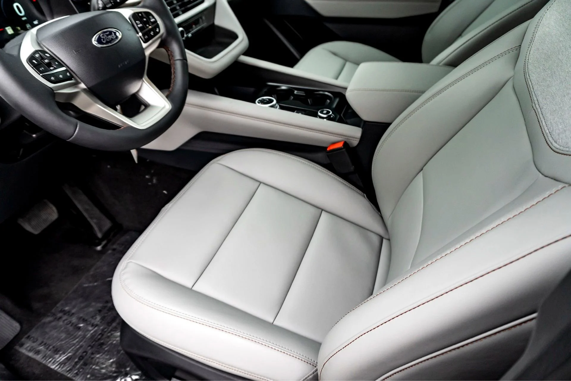 New 2026 Space White Metallic Ford Active image 10
