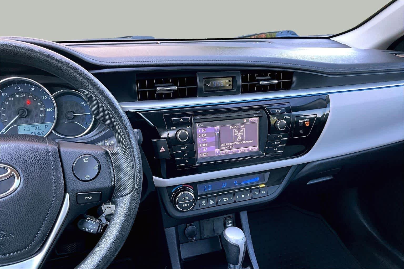 Used 2016 4Evergreen Metallic Toyota LE image 7
