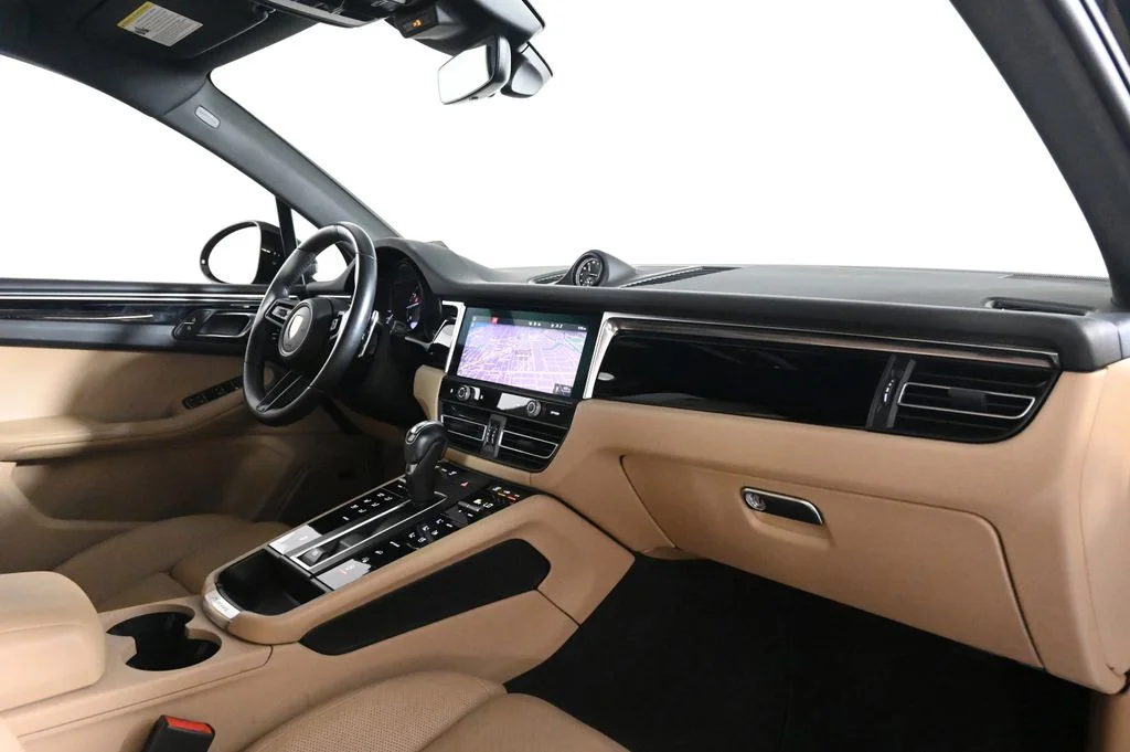 Used 2024 Black Porsche  image 17